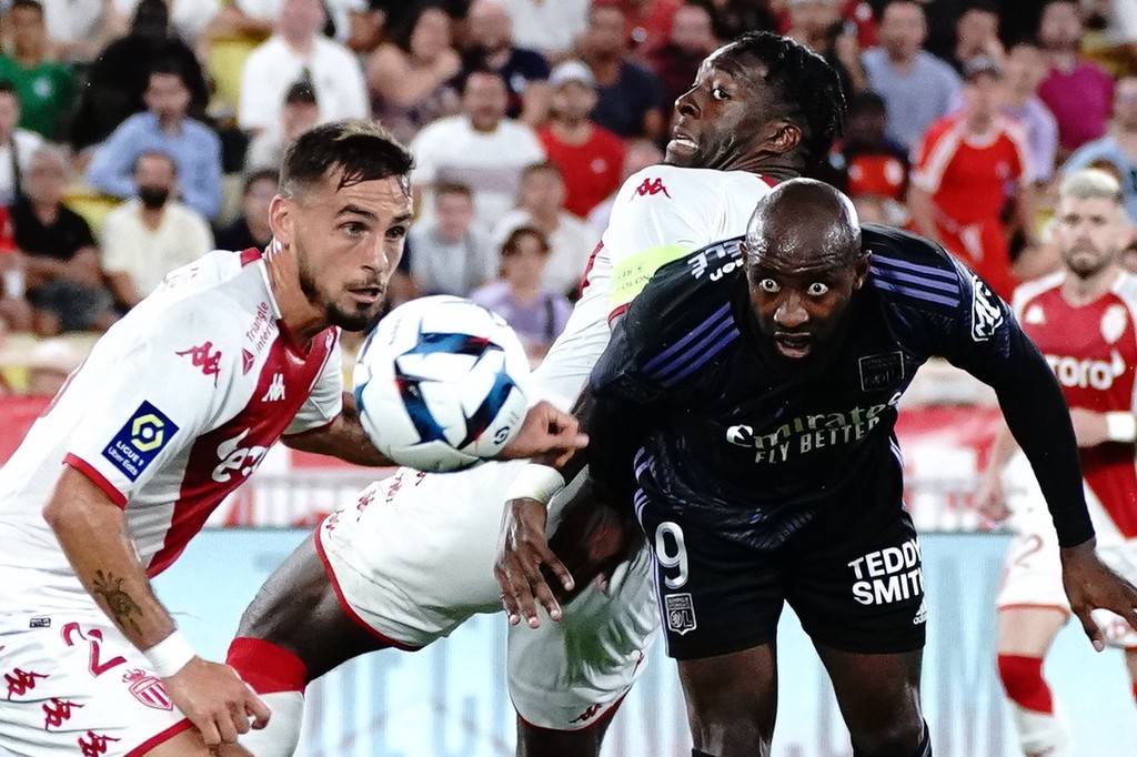 摩纳哥：欧冠赛场上的&ldquo;巨人杀手&rdquo;传奇